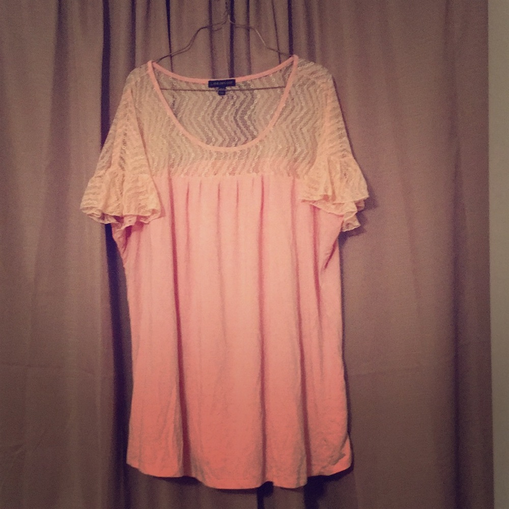 Lace tee